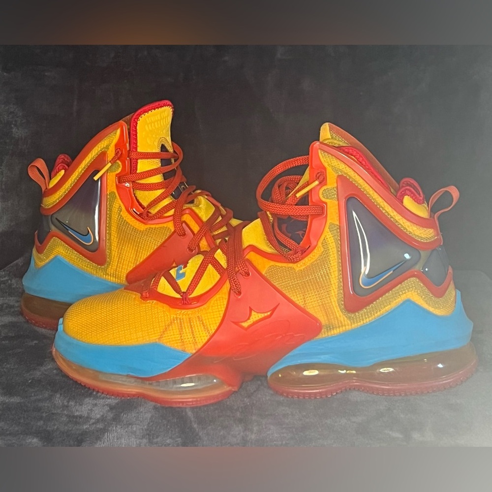 LIMITED EDITION NIKE Lebron XIX x Space Jam Basketball Shoes, Mens 11.5